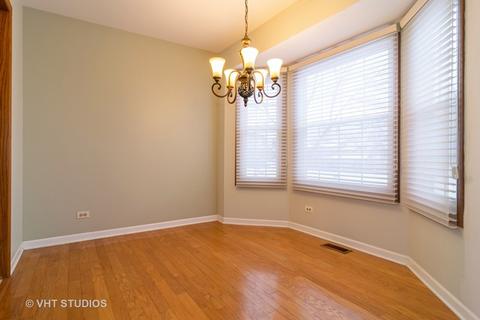 4635 N Sapphire Dr, Hoffman Estates, IL 60192 photo 5