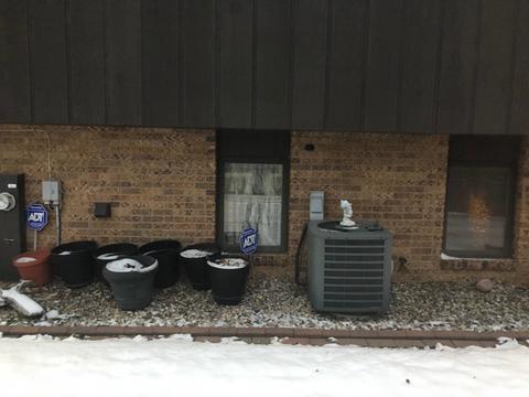 215 E Marion St, Thornton, IL 60476 photo 5
