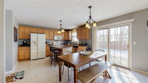 711 E Tomaras Ave, Savoy, IL 61874 photo 9