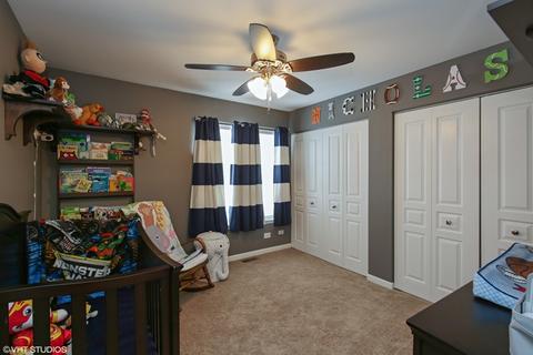 994 Mesa Dr, Elgin, IL 60123 photo 9