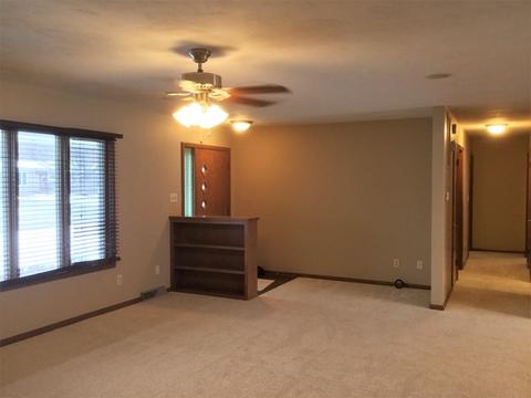 475 E 4th St, Herscher, IL 60941 photo 14