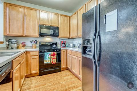 2442 Georgetown Cir, Aurora, IL 60503 photo 14