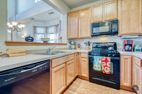 2442 Georgetown Cir, Aurora, IL 60503 photo 12
