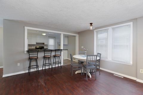 209 E Phoenix Ave, Normal, IL 61761 photo 11