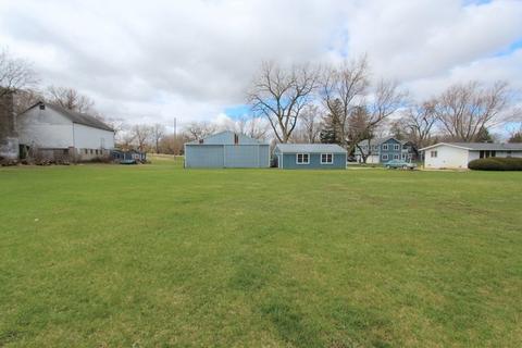 1012 N Ridge Rd, Mchenry, IL 60050 photo 2