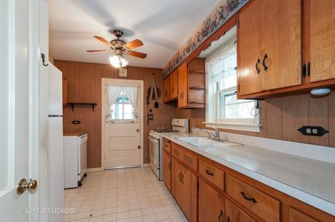 102 S Williston St, Wheaton, IL 60187 photo 4
