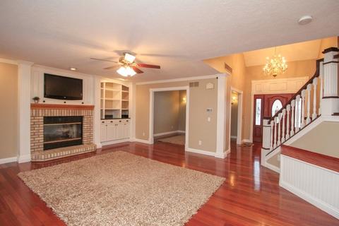 1007 Sterling Glen Cc Ct, Normal, IL 61761 photo 3