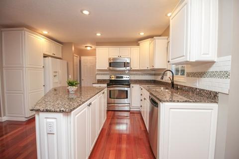 1007 Sterling Glen Cc Ct, Normal, IL 61761 photo 9