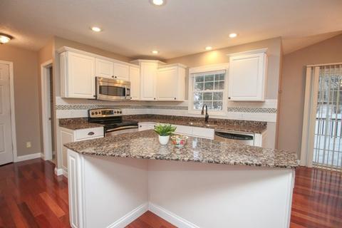 1007 Sterling Glen Cc Ct, Normal, IL 61761 photo 6