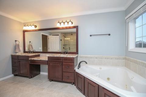 1007 Sterling Glen Cc Ct, Normal, IL 61761 photo 33
