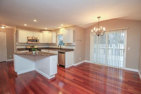1007 Sterling Glen Cc Ct, Normal, IL 61761 photo 10