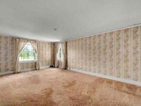 740 E Greenview Rd, Itasca, IL 60143 photo 13