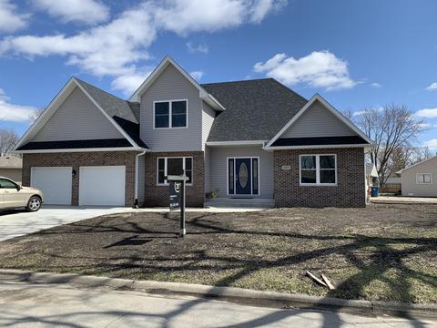 405 Maple Dr, Morris, IL 60450 photo 1