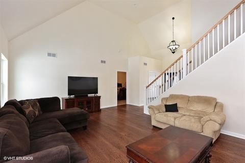 405 Maple Dr, Morris, IL 60450 photo 5