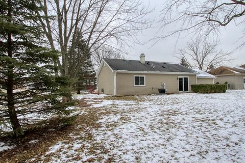 904 Molobay Ter, Bartlett, IL 60103 photo 18