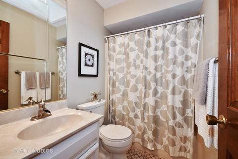 424 W Evergreen St, Wheaton, IL 60187 photo 15