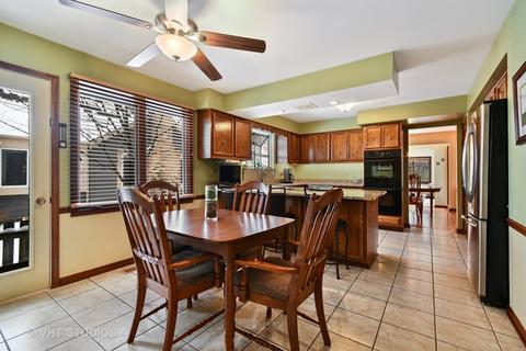 424 W Evergreen St, Wheaton, IL 60187 photo 4