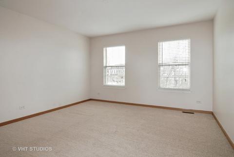 2570 Biltmore Cir, Aurora, IL 60503 photo 15