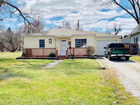 707 E Young Ave, Hoopeston, IL 60942 photo 1