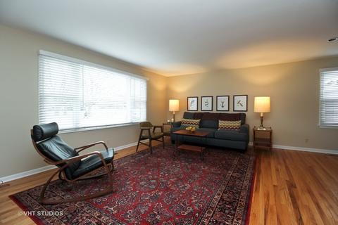 955 S 10th Ave, Kankakee, IL 60901 photo 2