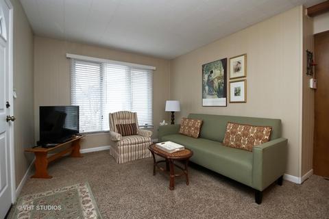 955 S 10th Ave, Kankakee, IL 60901 photo 6