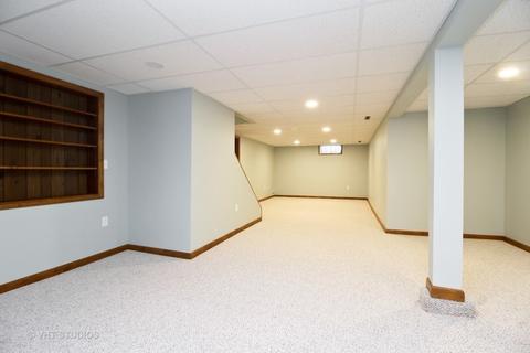 955 S 10th Ave, Kankakee, IL 60901 photo 14