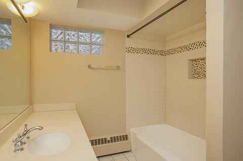 816 James Ct, Wheaton, IL 60189 photo 8