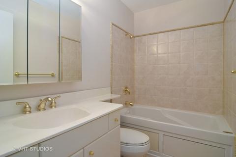 1012 Harbour Ct #2A, Wheeling, IL 60090 photo 14