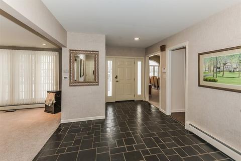 508 N Green St, Mchenry, IL 60050 photo 8