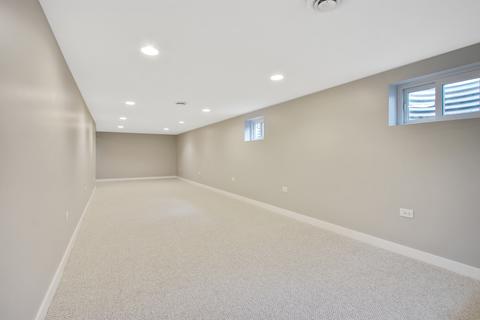 963 Clark Ln, Des Plaines, IL 60016 photo 16