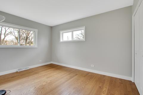 963 Clark Ln, Des Plaines, IL 60016 photo 14