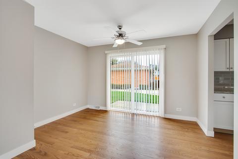 963 Clark Ln, Des Plaines, IL 60016 photo 5