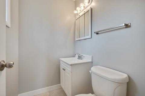 963 Clark Ln, Des Plaines, IL 60016 photo 13