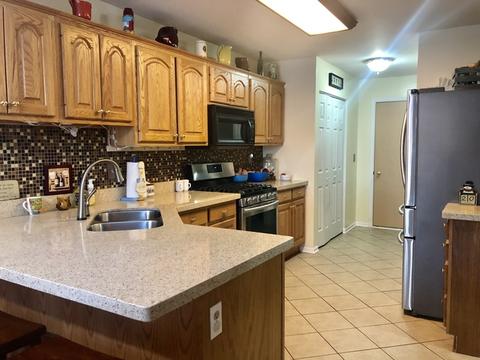 2512 Alpha Ct E, Dekalb, IL 60115 photo 5