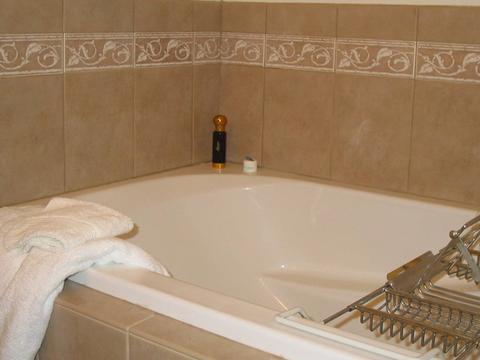 2512 Alpha Ct E, Dekalb, IL 60115 photo 12