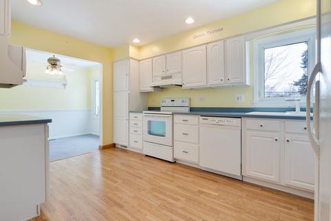 1824 E Cree Ln, Mount Prospect, IL 60056 photo 4
