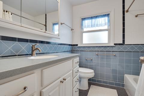 1824 E Cree Ln, Mount Prospect, IL 60056 photo 12