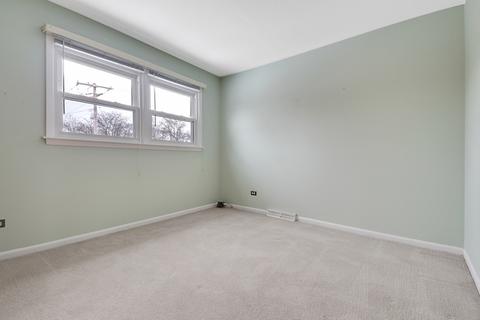 1824 E Cree Ln, Mount Prospect, IL 60056 photo 8