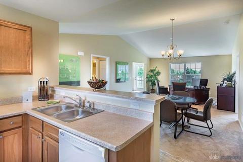 802 Hanson Ave, Mchenry, IL 60050 photo 4