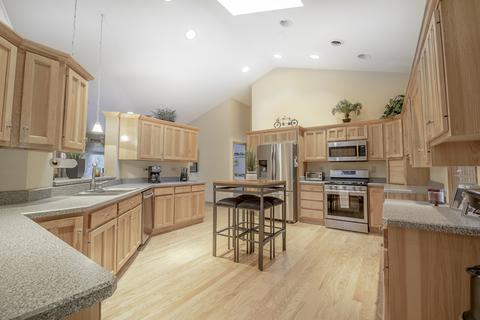 445 E Circle Dr, New Lenox, IL 60451 photo 14