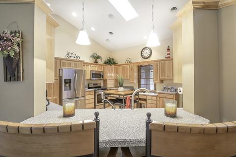 445 E Circle Dr, New Lenox, IL 60451 photo 11