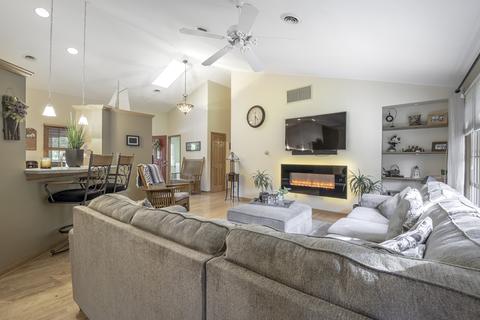 445 E Circle Dr, New Lenox, IL 60451 photo 16
