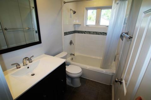 498 E Park Ave, Elmhurst, IL 60126 photo 11