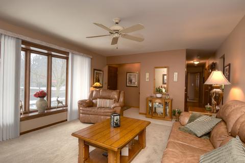 44 S Mill Rd, Addison, IL 60101 photo 4