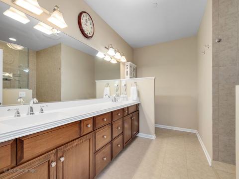 319 E Liberty Dr, Wheaton, IL 60187 photo 16