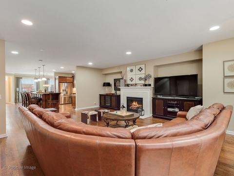 319 E Liberty Dr, Wheaton, IL 60187 photo 12