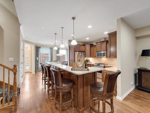 319 E Liberty Dr, Wheaton, IL 60187 photo 6