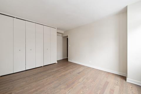33 E Cedar St #15B, Chicago, IL 60611 photo 8