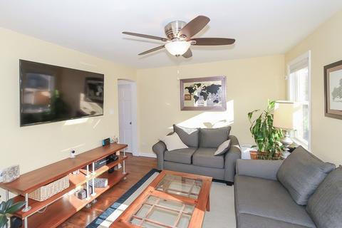 367 S Warrington Rd, Des Plaines, IL 60016 photo 12