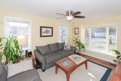 367 S Warrington Rd, Des Plaines, IL 60016 photo 13